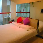 Stars 99 Hotel
