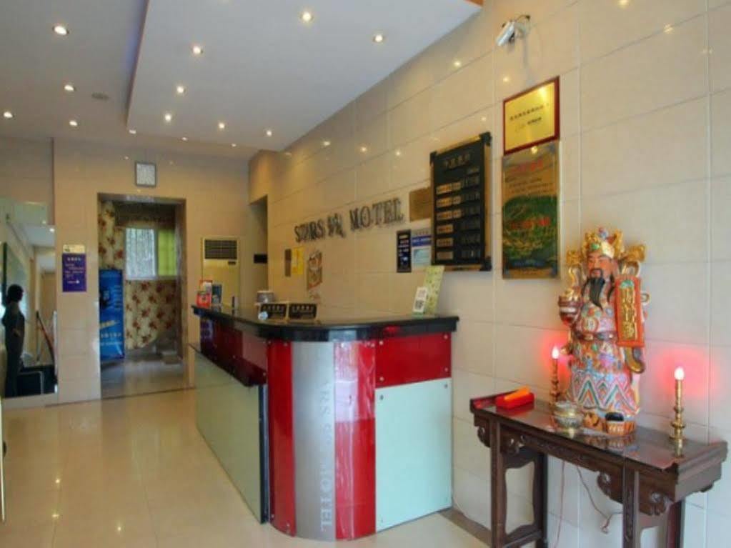 Hotel Stars 99 Hotel